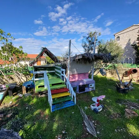 Kuca Za Odmor Zip * مورتير