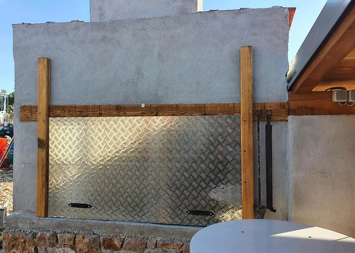 Kuca Za Odmor Zip 別荘 ムルテル